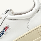 Medalist Low Man - White
