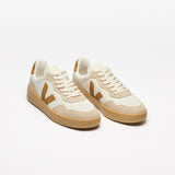 V-90 - Pure Camel Almond Natural