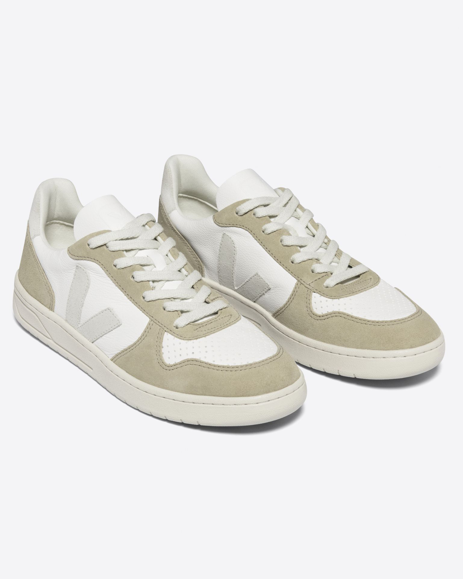 Sneaker V-10 Suede - White Natural Sahara